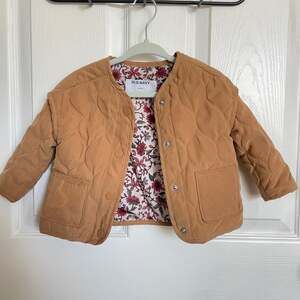 Old Navy Reversible Quilted Sherpa Hooded Jacket 6-12 months winter beige brown